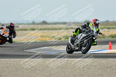 media/Apr-18-2025-TrackDaz (Fri) [[45f5874c44]]/C Group/Session 1 (Turn 7)/